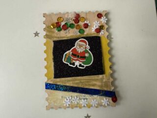 Ozdoba choinkowa w kształcie znaczka pocztowego